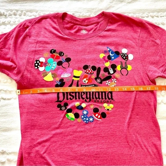 Disneyland Mickey Mouse Mickey Ears Red Colorful T shirt Sz Small - Picture 10 of 11